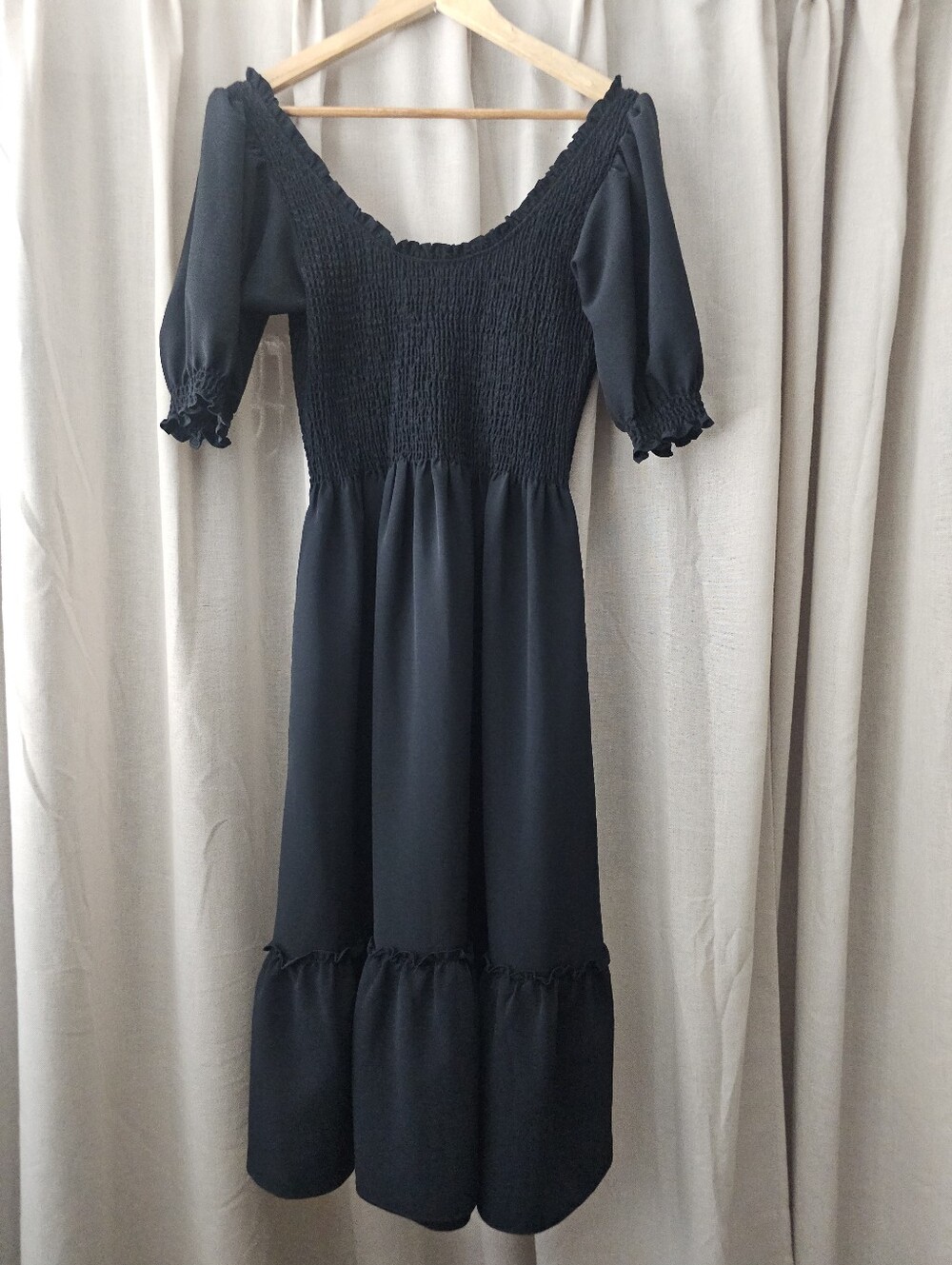 Hill House Home The Nap Dress Loisa Black Smocked Midi Puff Sleeve Size S
